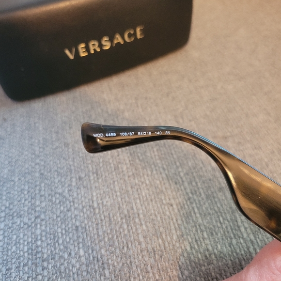 Versace sunglasses, Brand New without tags sunglasses, authentic - Picture 4 of 15